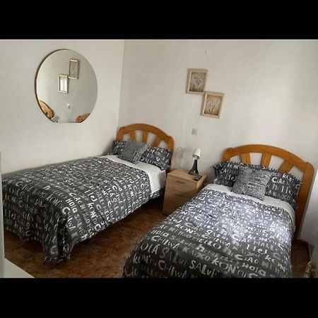Pension Conchita II Madrid Exteriör bild